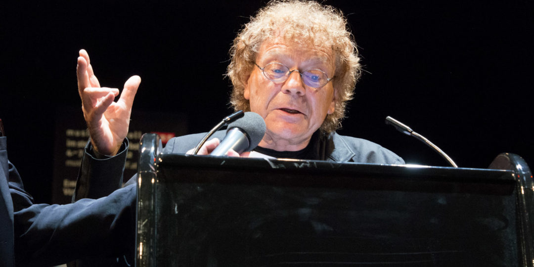 2012: Preis an Patrick Hahn - Laudatio von Wolf Loeckle. Foto: Basche