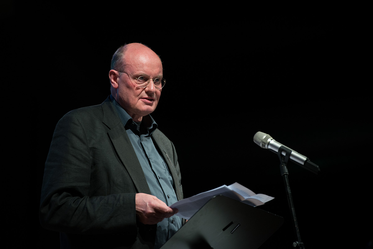 Laudatio von Peter Hagmann. Foto: Petra Basche